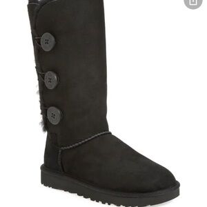 UGG Bailey button boots size 7‎ black